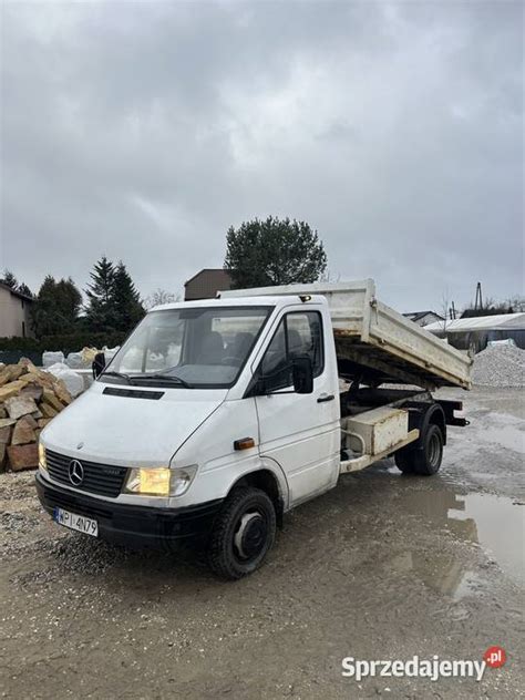 Wywrotka Mercedes Sprinter z trójstronną zabudową - schemat lub zdjęcie