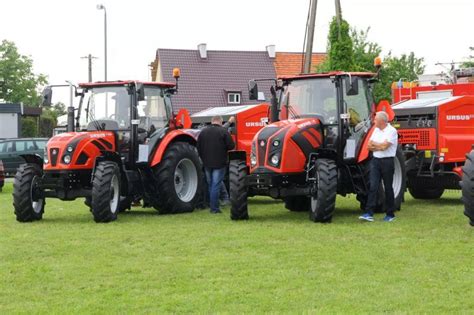 Galeria zdjęć różnych modeli glebogryzarek współpracujących z Ursusem C-330
