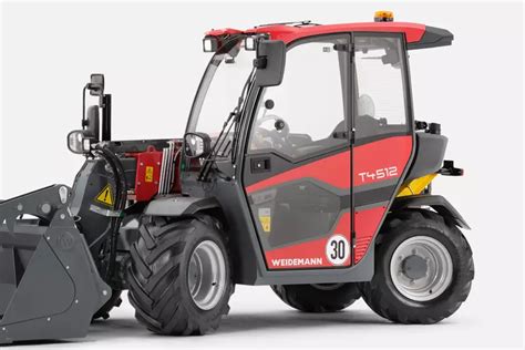 Wnętrze kabiny Weidemann T4512 z wyświetlaczem i joystickiem