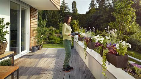 Zdjęcie opryskiwaczy plecakowych STIHL w akcji