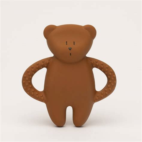 Infografika porównująca właściwości kauczuku naturalnego z innymi materiałami.