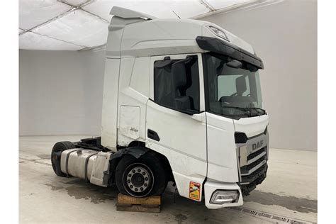 Schemat przedstawiający kluczowe cechy aerodynamiczne i silnikowe DAF XF 480.