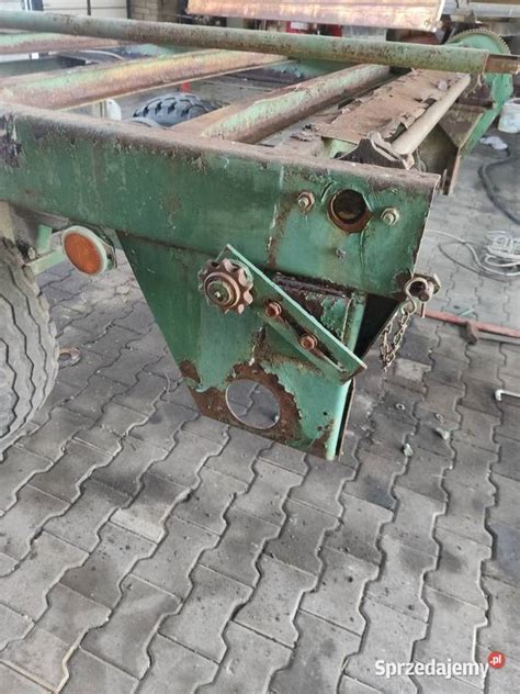 Animacja przedstawiająca pracę adaptera rozrzutnika
