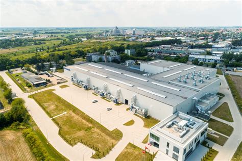Widok ogólny na zmodernizowaną fabrykę Fendt w Feucht