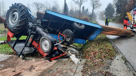 schemat przedstawiający przyczynę wypadku (np. przewrócony ciągnik, pługa)