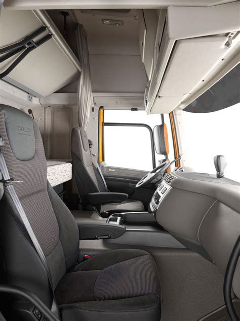Wnętrze kabiny DAF CF Space Cab