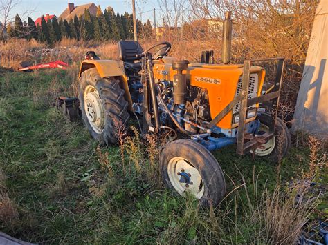 Zrzut ekranu strony wyników wyszukiwania OLX dla ciągnika C-360 z turem