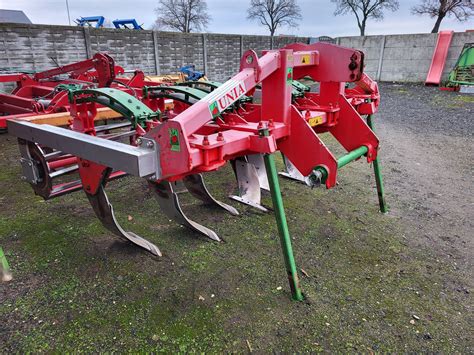 Głębosz Unia Kret PLOW w akcji na polu