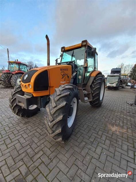 zdjęcie ciągnika Renault lub CLAAS