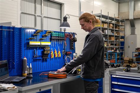 Zdjęcie: Warsztat elektromechaniczny w Legnicy