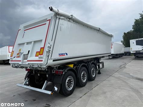 Termoizolowana wywrotka stalowa Schmitz Cargobull S.KI SR do przewozu masy bitumicznej