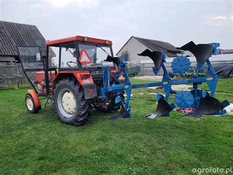 zdjęcie zbliżenie lemiesza pługowego Rabewerk