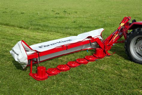 Diagram showing the working principle of a rotary mower (disk or drum type)