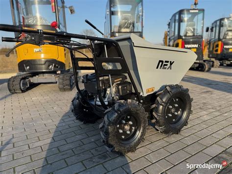 Wozidło kołowe 4x4 transportujące żwir