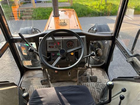 Photo of Renault 90-32 MX cabin interior, emphasizing ergonomics