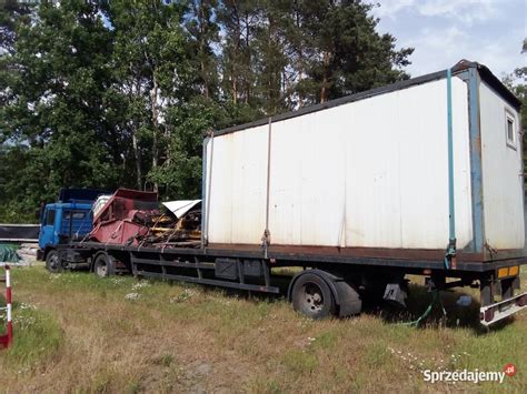 Porównanie manewrowania zestawem z naczepą i tandemem