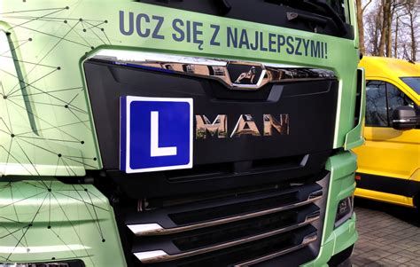 Zestaw MAN TGX do nauki jazdy z dodatkowym wyposażeniem egzaminacyjnym