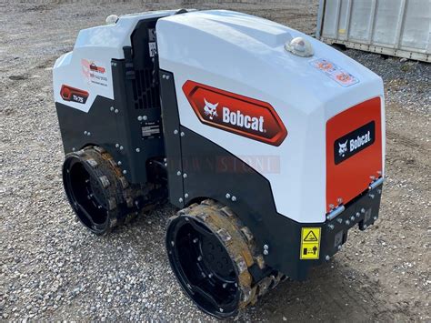 Walec do wykopów Bobcat TR75 w akcji