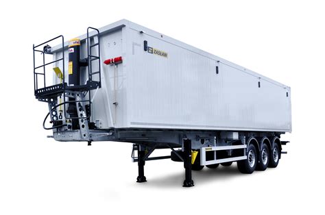Naczepa wywrotka do traktora transportująca materiały sypkie