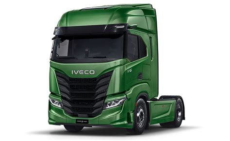 Iveco S-Way NP460 z hybrydową naczepą Krone eTrailer