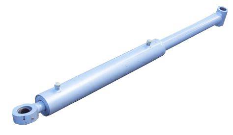 Przekrój przez siłownik i system hydrauliczny ładowacza czołowego