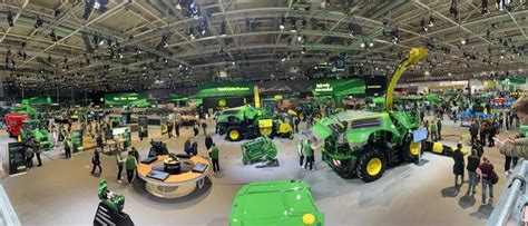 John Deere ciągnik elektryczny na targach Agritechnika