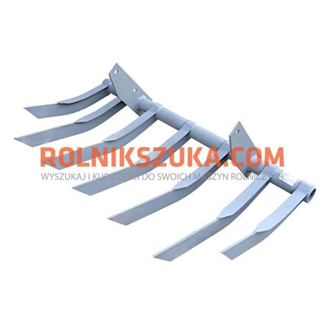 fotografia ładowacza Cyklop pracującego w gospodarstwie