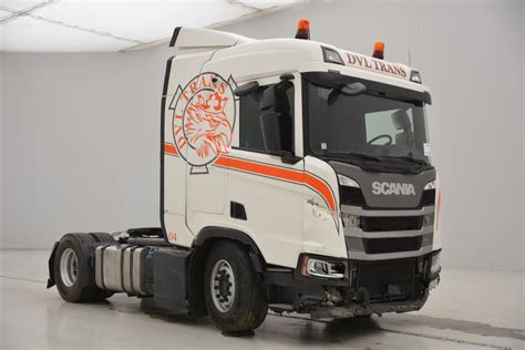 Porównanie wysokości kabin Topline i Highline w modelu Scania R450