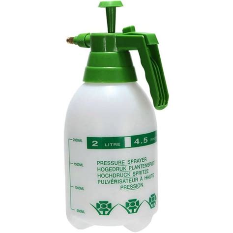 Close-up photo of a manual pressure sprayer, showing the transparent tank and measuring scale