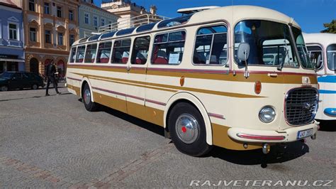 Grafika porównująca wersję miejską i międzymiastową autobusu Škoda 706 RTO