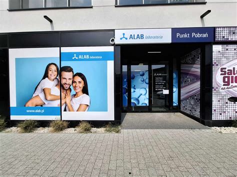 Zewnętrzny widok punktu pobrań ALAB laboratoria w Stargardzie