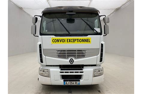 Zdjęcie ciężarówki Renault Premium 450 DXi Euro 4 w akcji