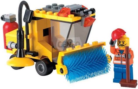 Zdjęcie opakowania zestawu LEGO 7242 Zamiatarka z minifigurką