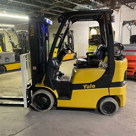 Thematic photo of a Yale ERP40AKE forklift in a warehouse setting