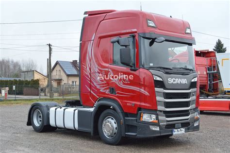 Scania R 410 ciągnik siodłowy na drodze