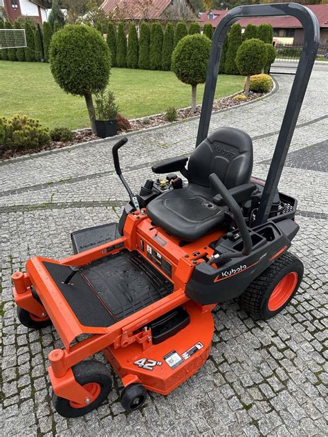 Elektryczna kosiarka zero turn Kubota Ze