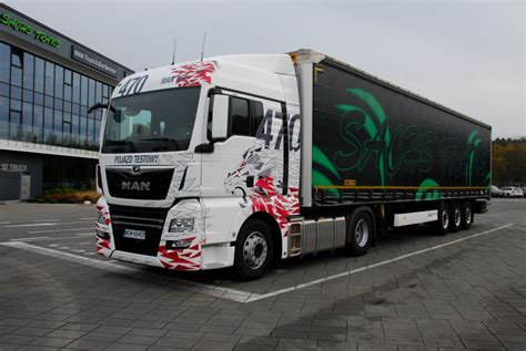 MAN TGX 18.470 4x2 BLS z naczepą kurtynową Wielton Curtain Master M4