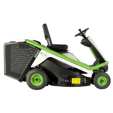 Zdjęcie traktorka Etesia Bahia w akcji