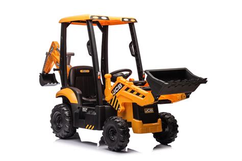 dziecko bawiące się koparką JCB na akumulator