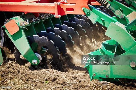 Thematic photo of ATOS disc harrow during field work