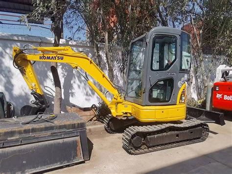 zdjęcie chłodnicy Komatsu PC35