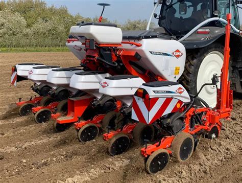 Thematic photo of a KUHN planter working in the field