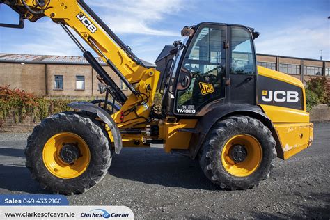 Scheme of a JCB 530 series telescopic loader with key technical specifications