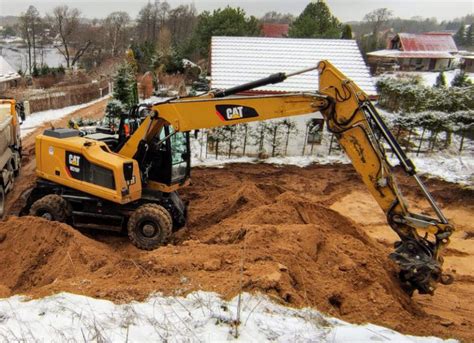 Zdjęcie koparek hydraulicznych HOS-BUD w akcji