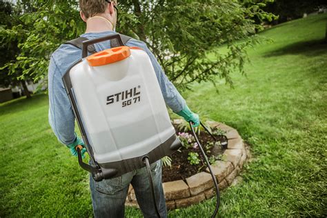 Thematic photo of STIHL SG 51 backpack sprayer in use in a garden or field