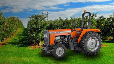 Photo of TAFE 240S tractor at Agrotech fair