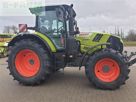 Ciągnik CLAAS Arion 630 w akcji