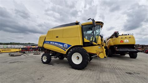 Zdjęcie kombajnu New Holland TC 5.90 HillSide