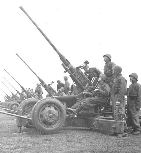 zdjęcie armaty przeciwpancernej Bofors wz. 36