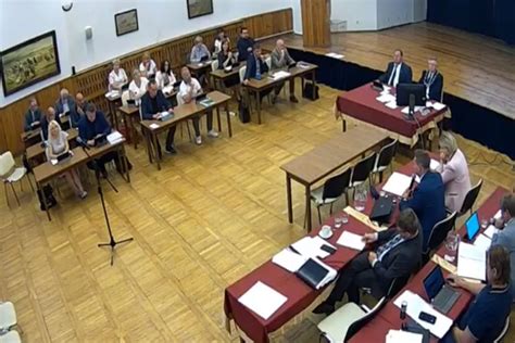 Zgromadzenie Rady Miejskiej w Koronowie podczas sesji